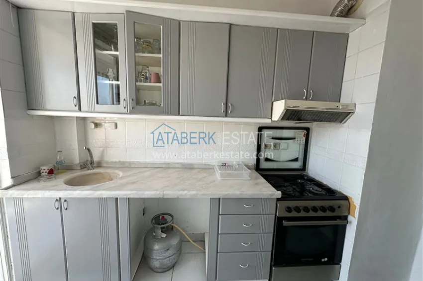 Purchase 2+1 apartment with a residence permit in the center of Alanya — furniture, view of the fortress 7 