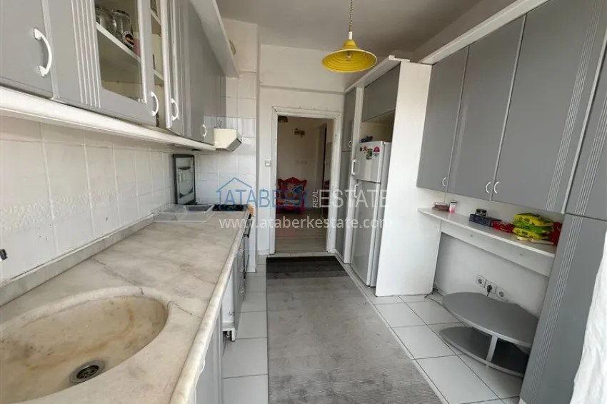 Purchase 2+1 apartment with a residence permit in the center of Alanya — furniture, view of the fortress 8 