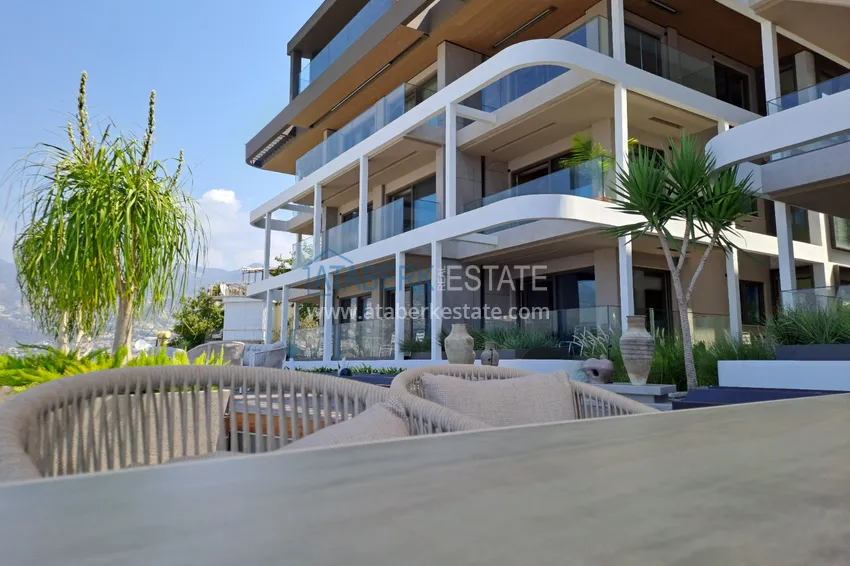 Apartment from the owner with direct sea views in a complex with a unique location - the center of Alanya 10 