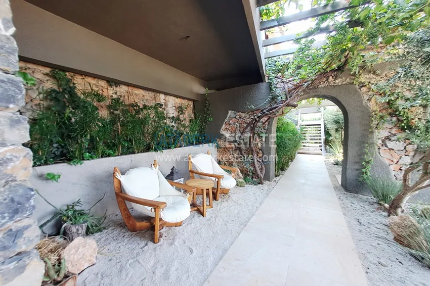 Apartment from the owner with direct sea views in a complex with a unique location - the center of Alanya 16 