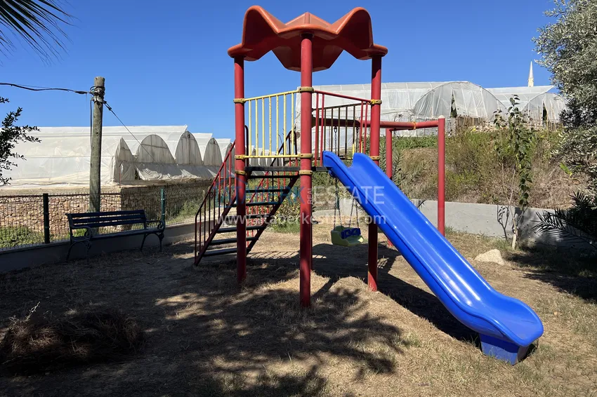 2+1 apartment with furniture and mountain views in Mahmutlar at an attractive price 7 