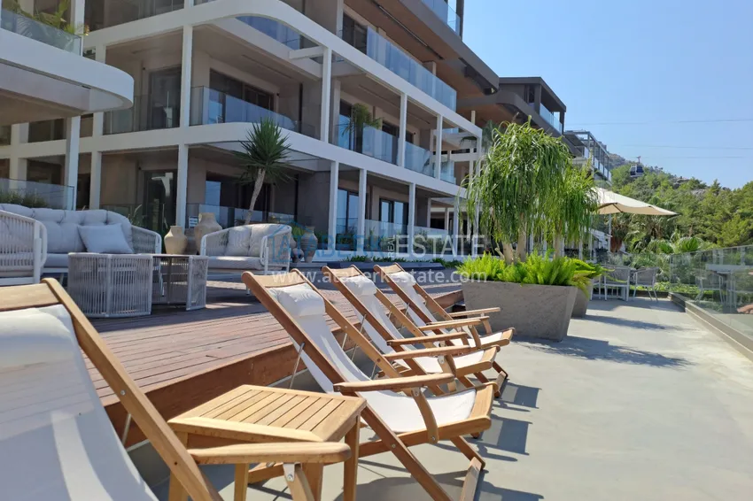 Apartment from the owner with direct sea views in a complex with a unique location - the center of Alanya 9 