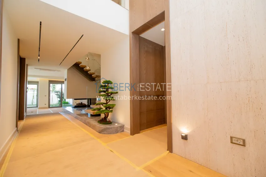 Purchase Modern villas in Antalya, Konyaalti district — private pool, garden and ideal location 1