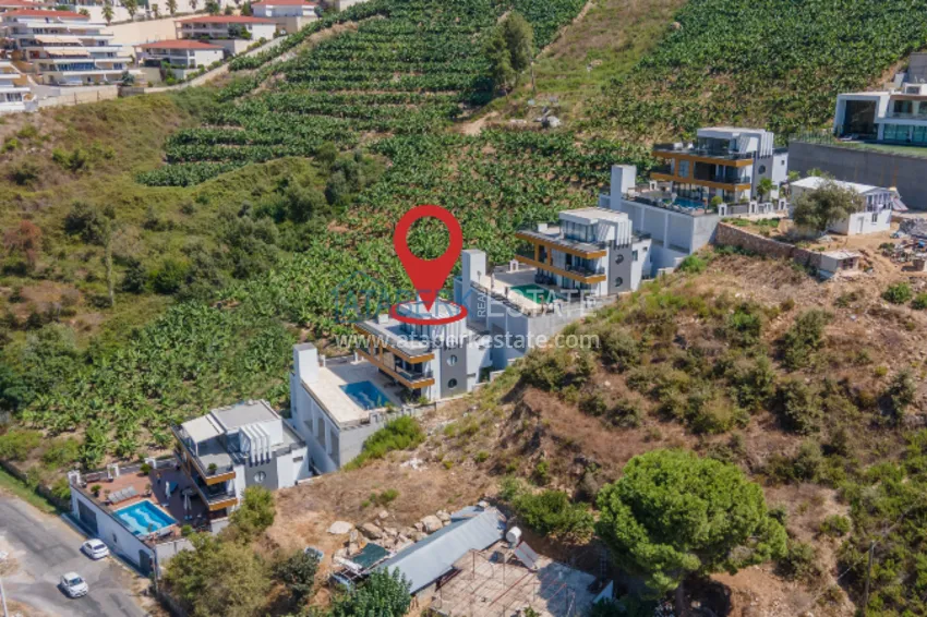 Elite triplex villa 4+2 in Alanya, Kargicak district — furnished and with private pool 2 