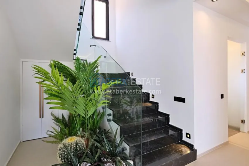 Purchase Luxury private villa with panoramic views in Alanya, Bektash district — for citizenship 2 