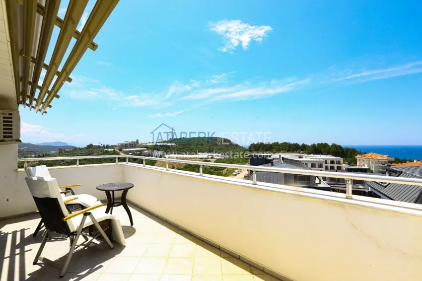 Purchase 3+1 penthouse duplex with panoramic views in Konakli, Alanya 28