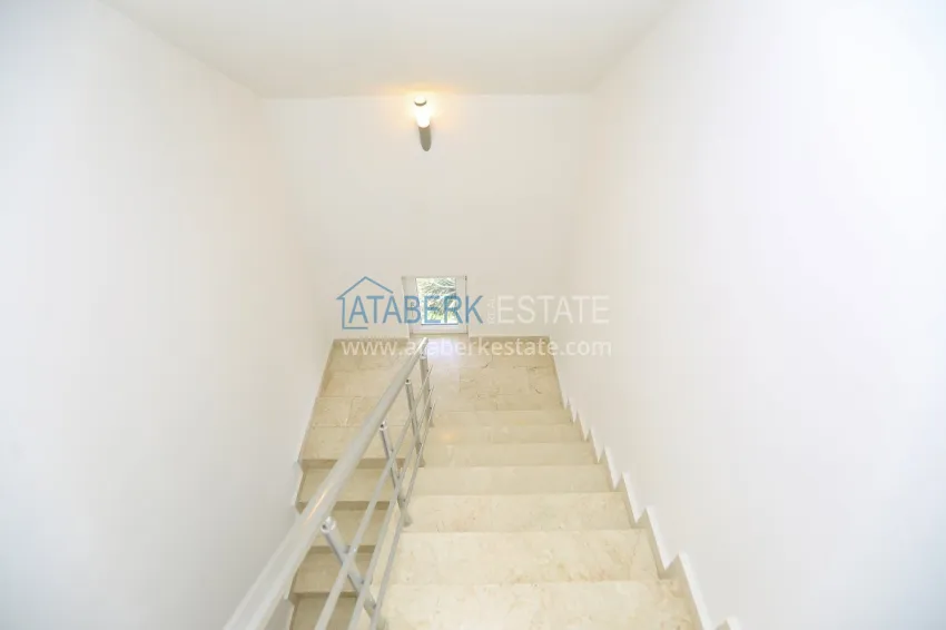 Purchase 3+1 penthouse duplex with panoramic views in Konakli, Alanya 31