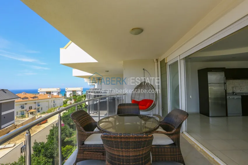 Purchase 3+1 penthouse duplex with panoramic views in Konakli, Alanya 9