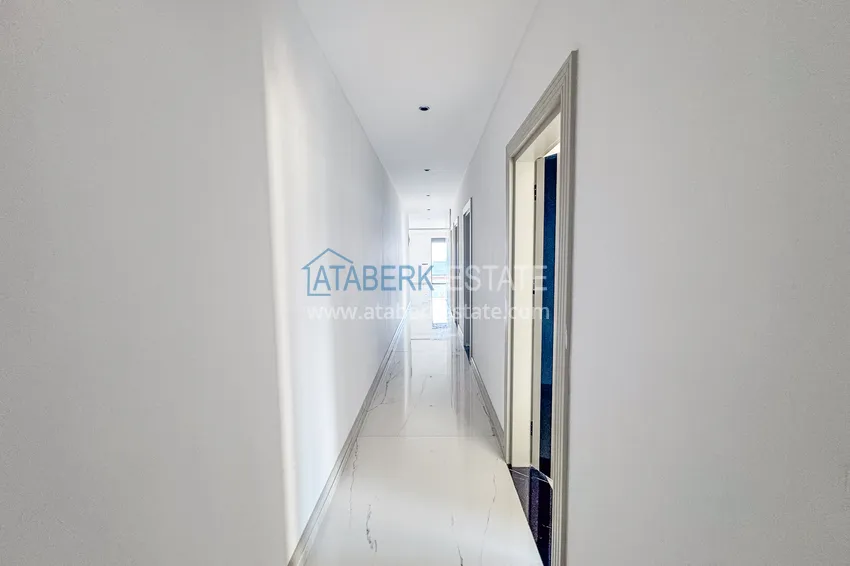 Purchase Linear 4+1 apartment on the beachfront in Alanya, Kargicak district — for citizenship 2