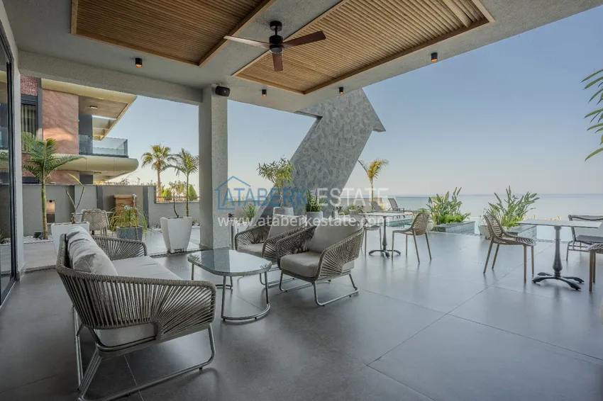 A futuristic premium residential complex on the beachfront in Alanya, Kargicak district 13 