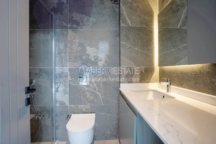 Purchase  A futuristic premium residential complex on the beachfront in Alanya, Kargicak district 41 