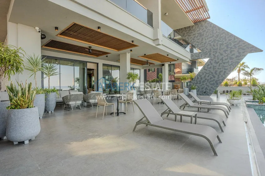 Linear 4+1 apartment on the beachfront in Alanya, Kargicak district — for citizenship 15