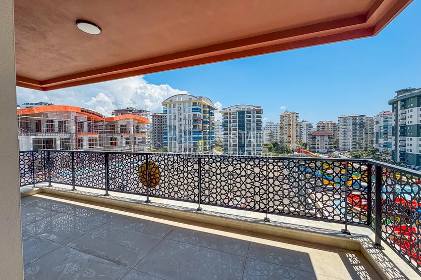 Purchase Linear apartment 3+1 201 m² in Alanya, Mahmutlar district center 15