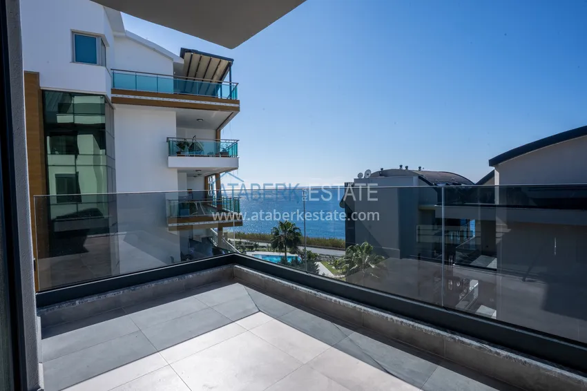 Purchase  A futuristic premium residential complex on the beachfront in Alanya, Kargicak district 43 