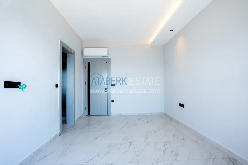 Purchase  A futuristic premium residential complex on the beachfront in Alanya, Kargicak district 63 