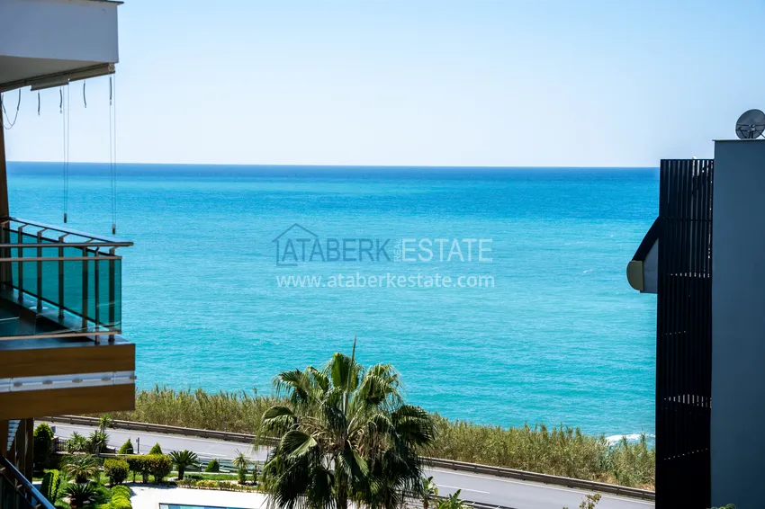 Purchase  A futuristic premium residential complex on the beachfront in Alanya, Kargicak district 45 