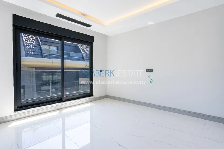 Purchase  A futuristic premium residential complex on the beachfront in Alanya, Kargicak district 66 