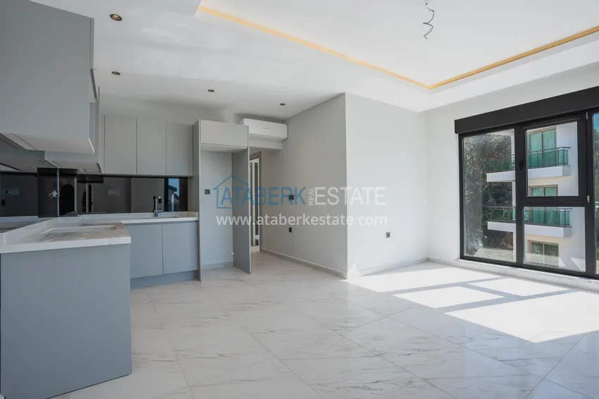 Purchase  A futuristic premium residential complex on the beachfront in Alanya, Kargicak district 29 