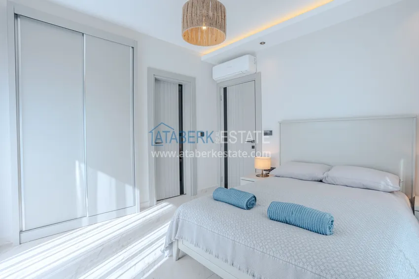 Purchase  A futuristic premium residential complex on the beachfront in Alanya, Kargicak district 25 