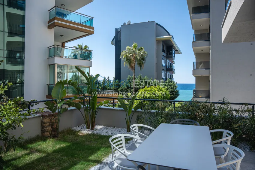 Purchase  A futuristic premium residential complex on the beachfront in Alanya, Kargicak district 4 