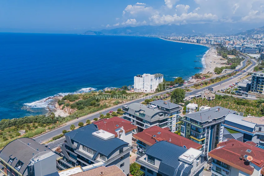 Linear 4+1 apartment on the beachfront in Alanya, Kargicak district — for citizenship 5