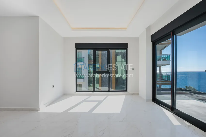 Purchase  A futuristic premium residential complex on the beachfront in Alanya, Kargicak district 32 