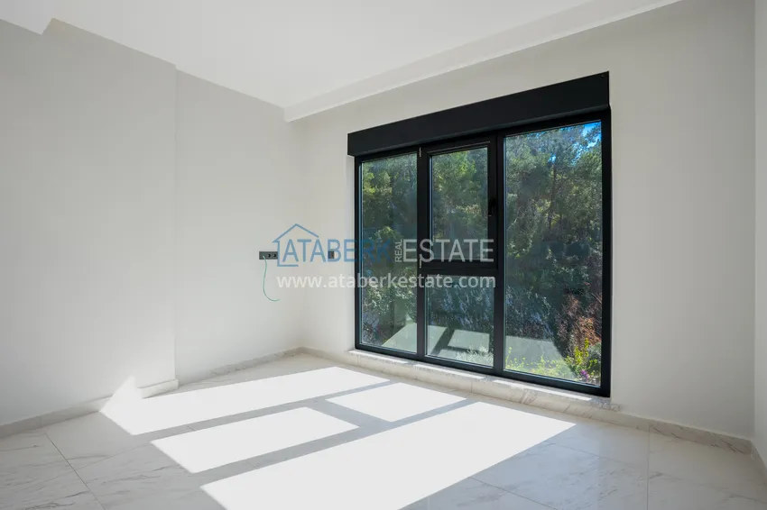 Purchase  A futuristic premium residential complex on the beachfront in Alanya, Kargicak district 34 