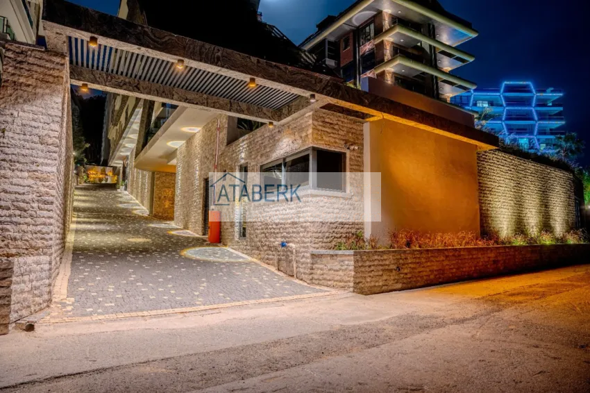 Linear 4+1 apartment on the beachfront in Alanya, Kargicak district — for citizenship 9