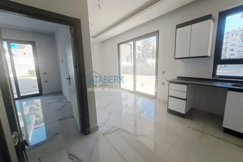 Purchase Garden duplex of two apartments — 1+1 and 2+1 in the center of Alanya, Cleopatra beach area 5