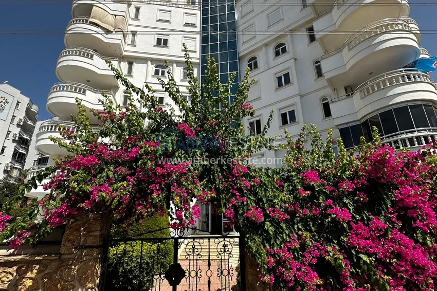 2+1 apartment in Alanya, Tosmur district - furnished and overlooking the sea and the Dim-Chay River, suitable for a residence permit 2 