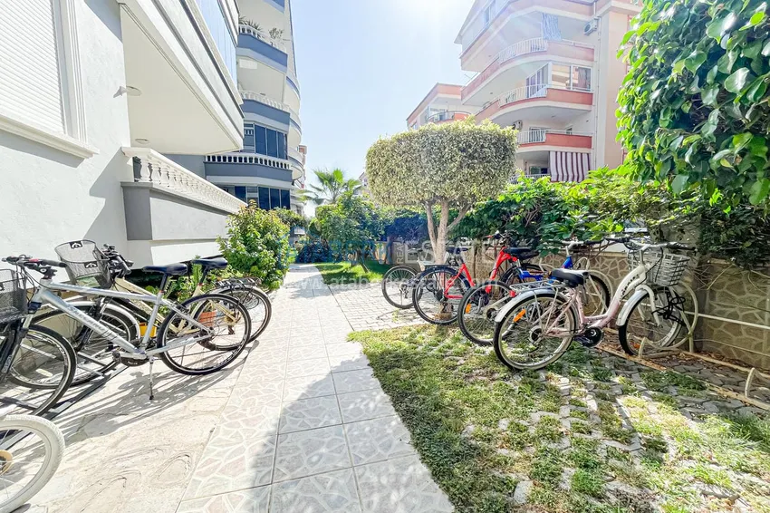 Furnished 2+1 apartment in the Oba area - near Metro shopping center and within walking distance to the sea 10 