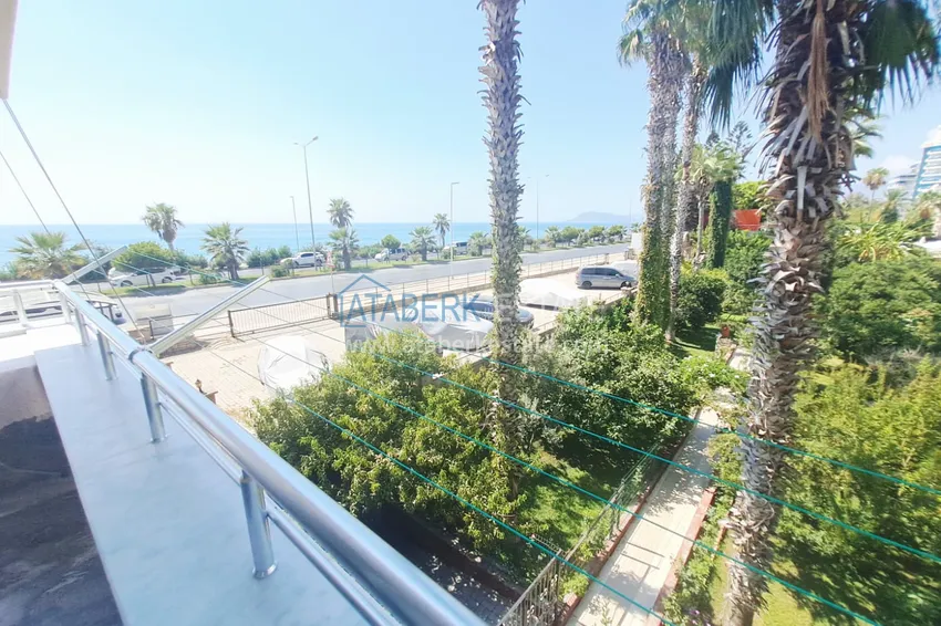 Purchase  2+1 apartment on the first line in Alanya, Mahmutlar district - suitable for citizenship 17 