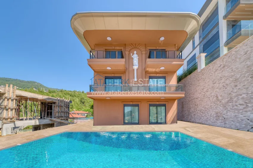 Luxury villa with pool and panoramic views — Alanya, Bektash. Suitable for citizenship 3 