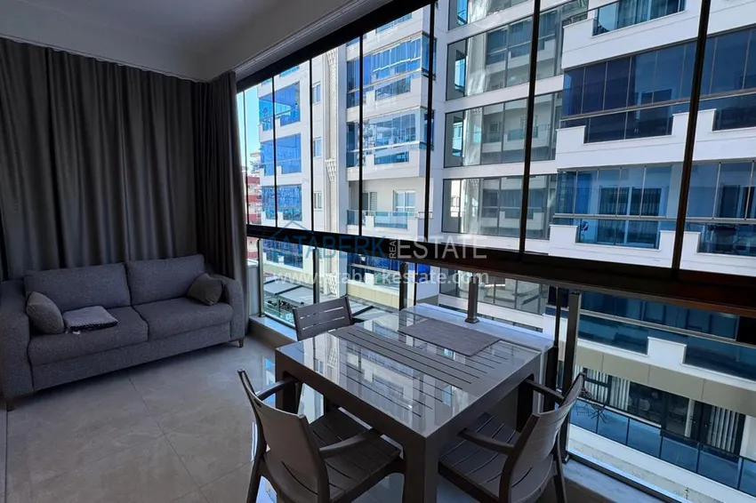 Purchase 1+1 furnished apartment in a premium complex, Mahmutlar district — Alanya 8 