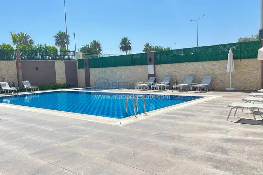 1+1 apartment with private garden in an elite complex on the beachfront — Alanya, Kestel district 10 