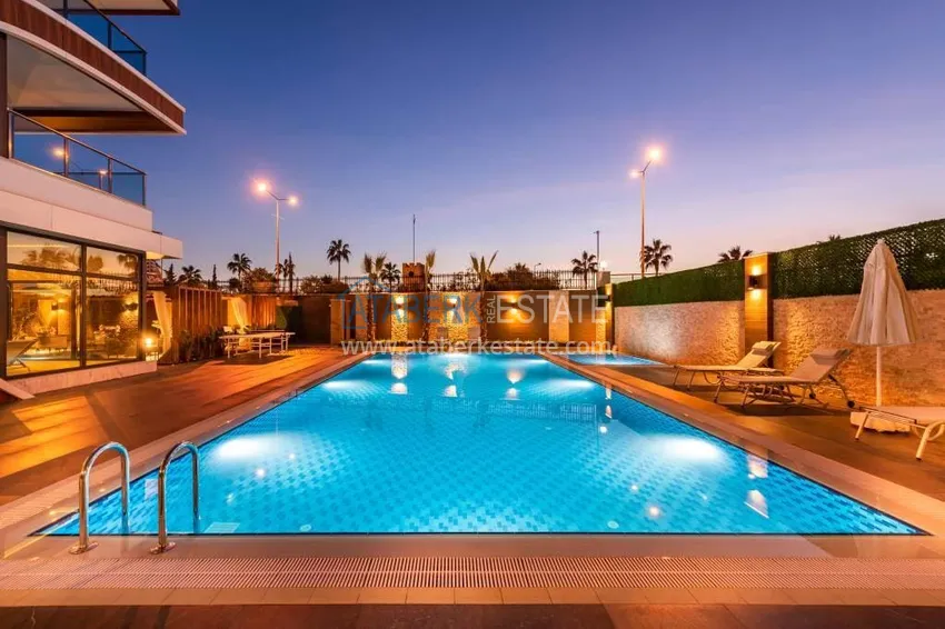 1+1 apartment with private garden in an elite complex on the beachfront — Alanya, Kestel district 11 