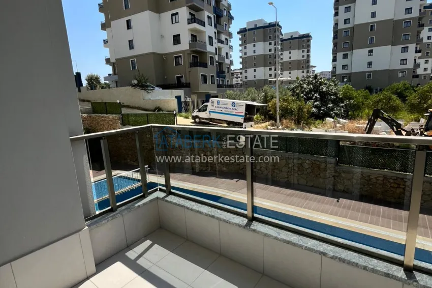 Purchase Long-term rent of a 1+1 apartment in a modern complex in Avsallar No. 3 13 