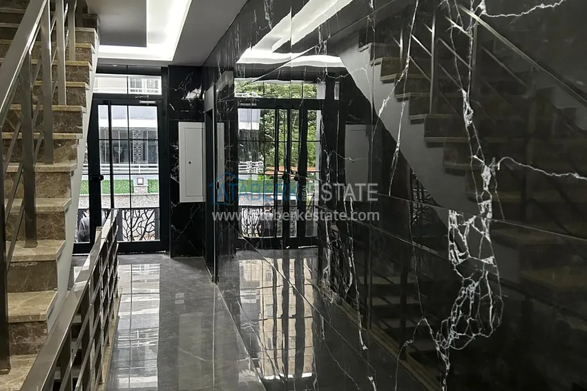 1+1 apartment with a fine finish in a modern complex — Alanya, Mahmutlar district 17 