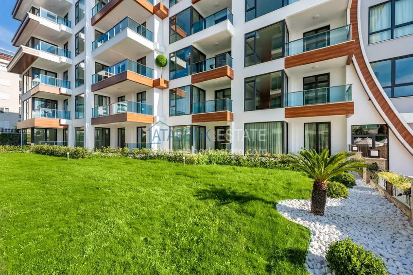 1+1 apartment with private garden in an elite complex on the beachfront — Alanya, Kestel district 17 