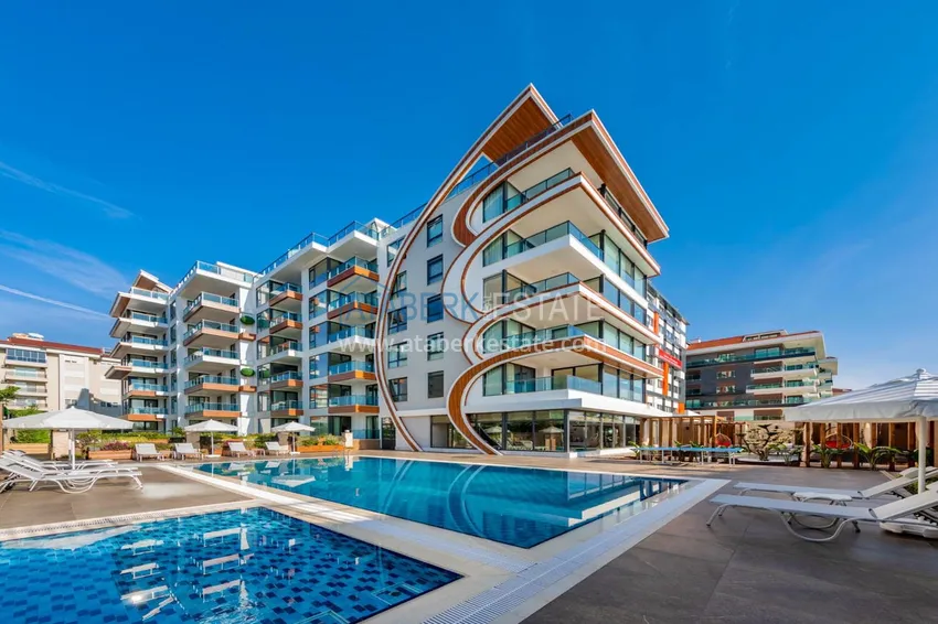 1+1 apartment with private garden in an elite complex on the beachfront — Alanya, Kestel district 1 