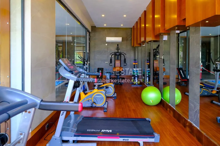 1+1 apartment with private garden in an elite complex on the beachfront — Alanya, Kestel district 26 