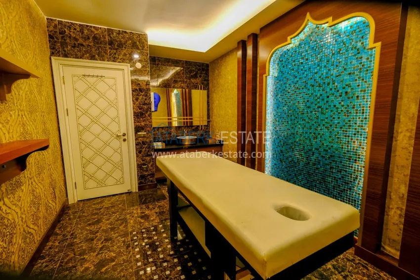 1+1 apartment with private garden in an elite complex on the beachfront — Alanya, Kestel district 28 