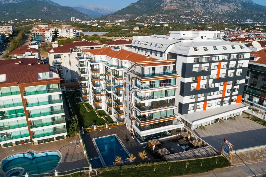 1+1 apartment with private garden in an elite complex on the beachfront — Alanya, Kestel district 3 