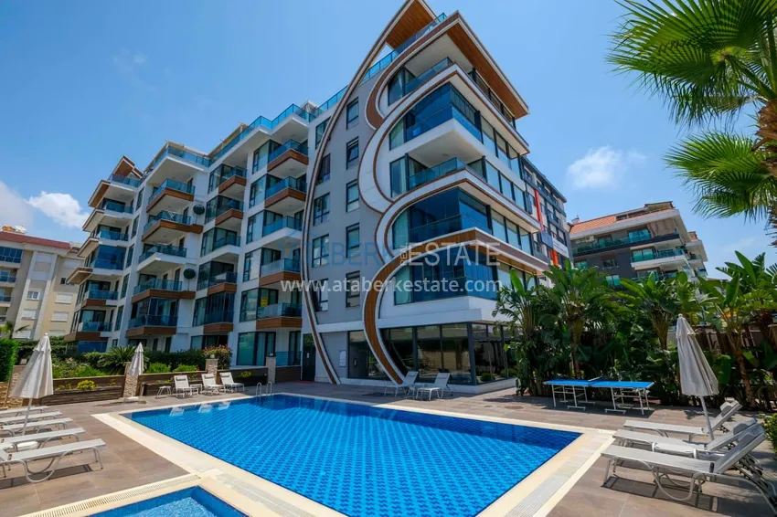 1+1 apartment with private garden in an elite complex on the beachfront — Alanya, Kestel district 7 