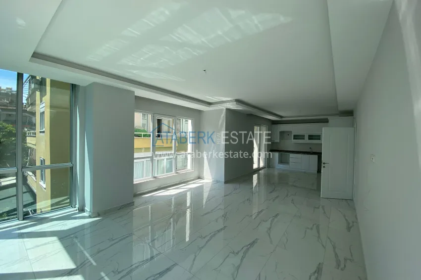 Purchase Property in the center of Alanya - 2+1, 115 m², walking distance to the sea 4 