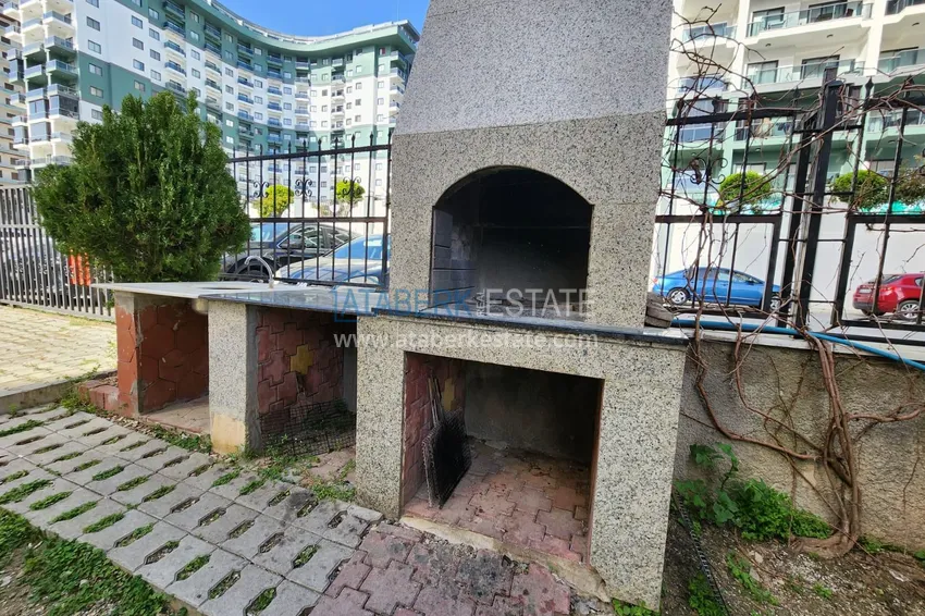 2+1 apartment in Alanya, Mahmutlar district — with furniture, glazed balconies near Yekta Mall 11 