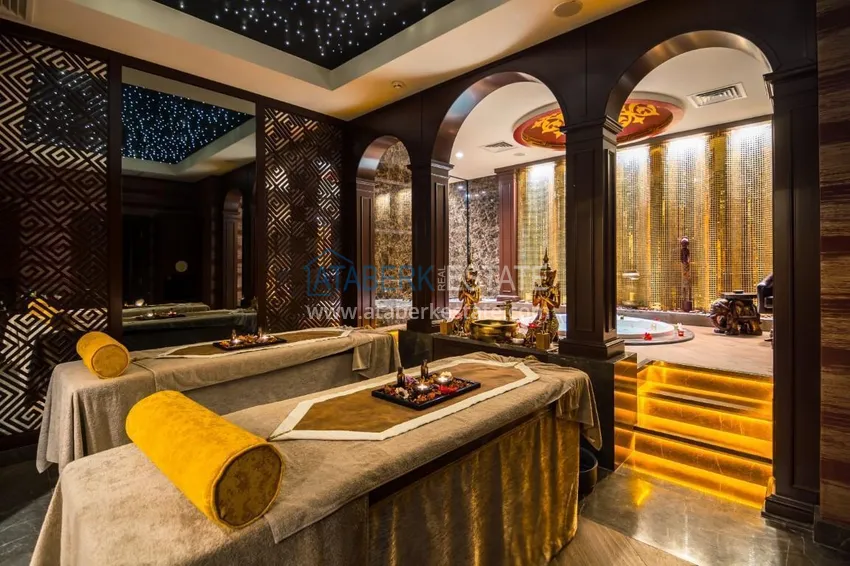 Luxury real estate on the first line in Alanya: stylish apartment, VIP-level complex, Oba district 28 