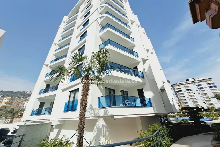 Suitable for short term rentals. 1+1 furnished apartment in a modern complex, Alanya center  3 