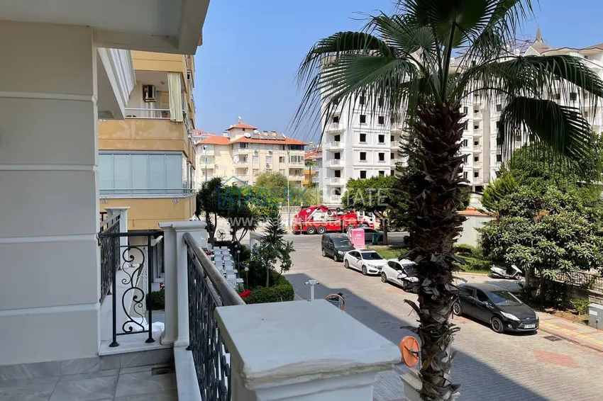 Purchase  Luxury real estate on the first line in Alanya: stylish apartment, VIP-level complex, Oba district 31 