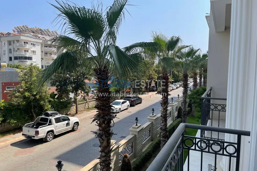 Purchase  Luxury real estate on the first line in Alanya: stylish apartment, VIP-level complex, Oba district 33 